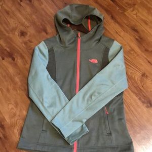 Women’s North Face size L